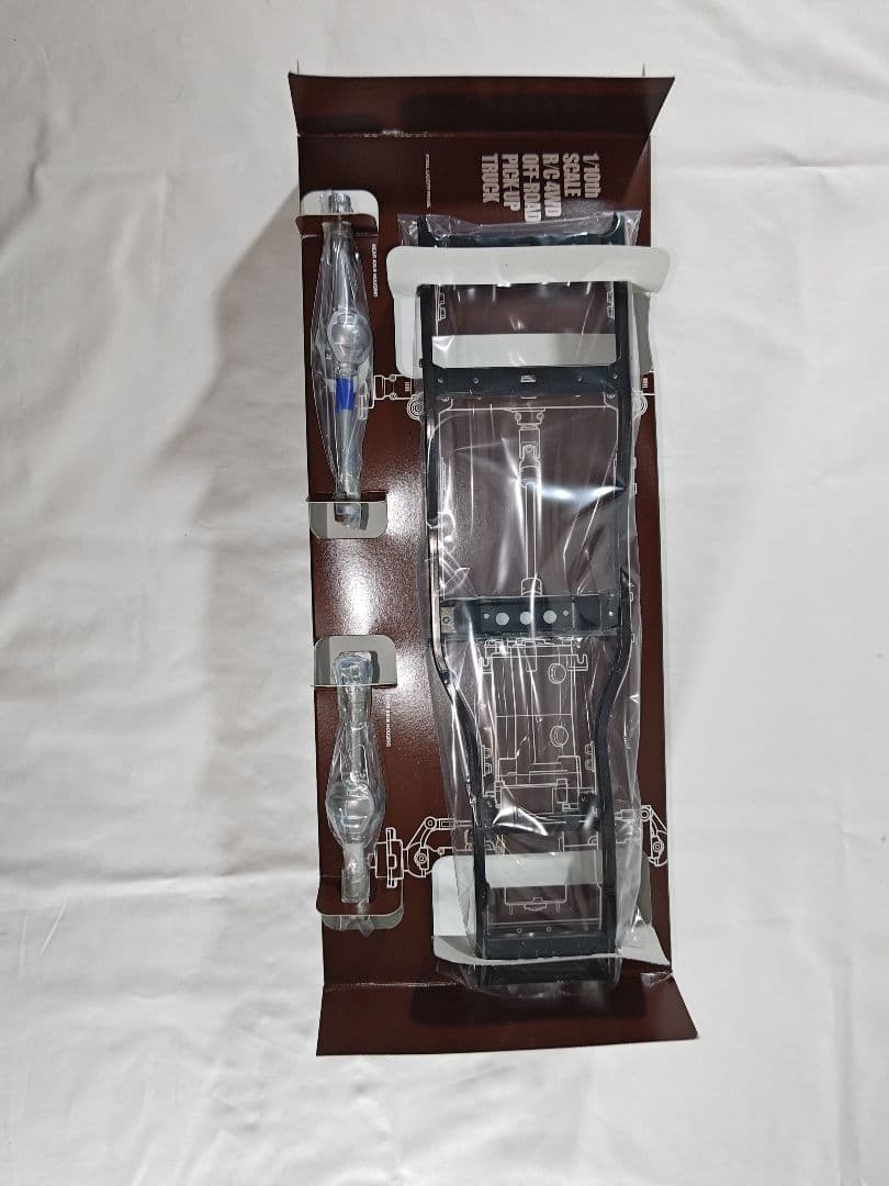 マ*ン様 【未組立】タミヤ RC ハイラックス ブルーザー 4WD 3速ミッショ