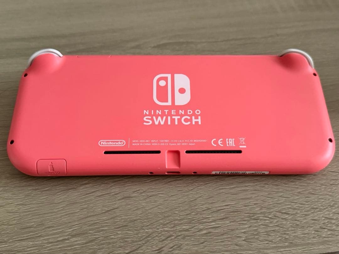 ニンテンドー Switchライト コーラル