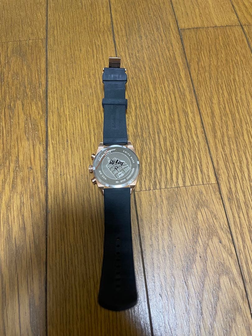 Salvatore Ferragamo ラバーベルト 時計
