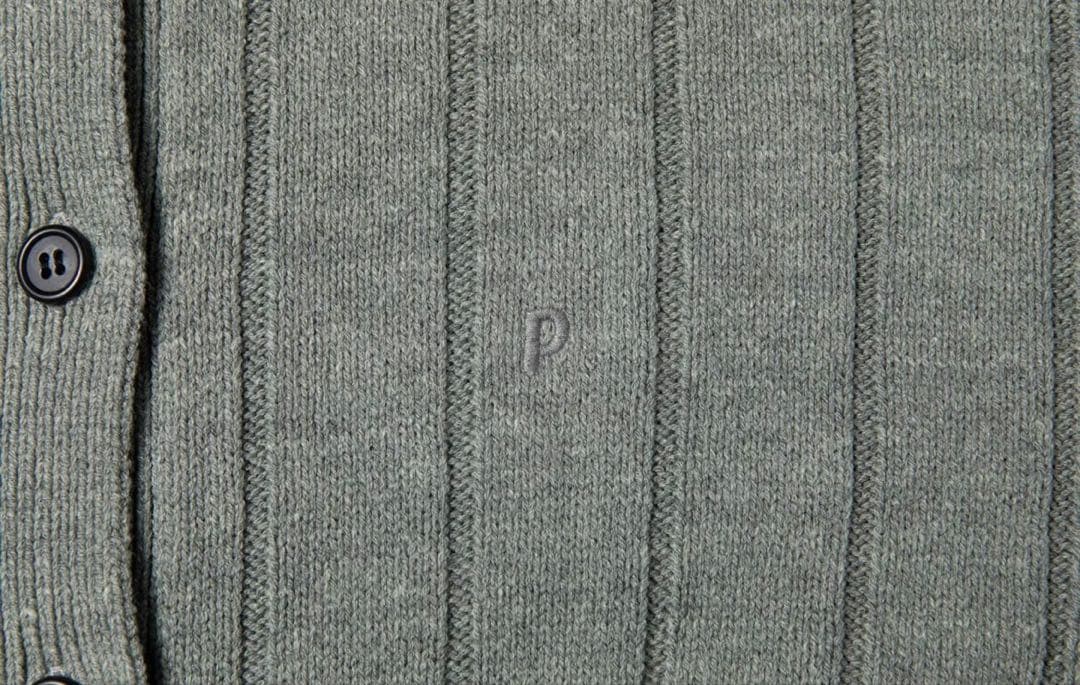 新品未使用PINUEピヌエ ポロカラーリブニットワンピース（GRAY）