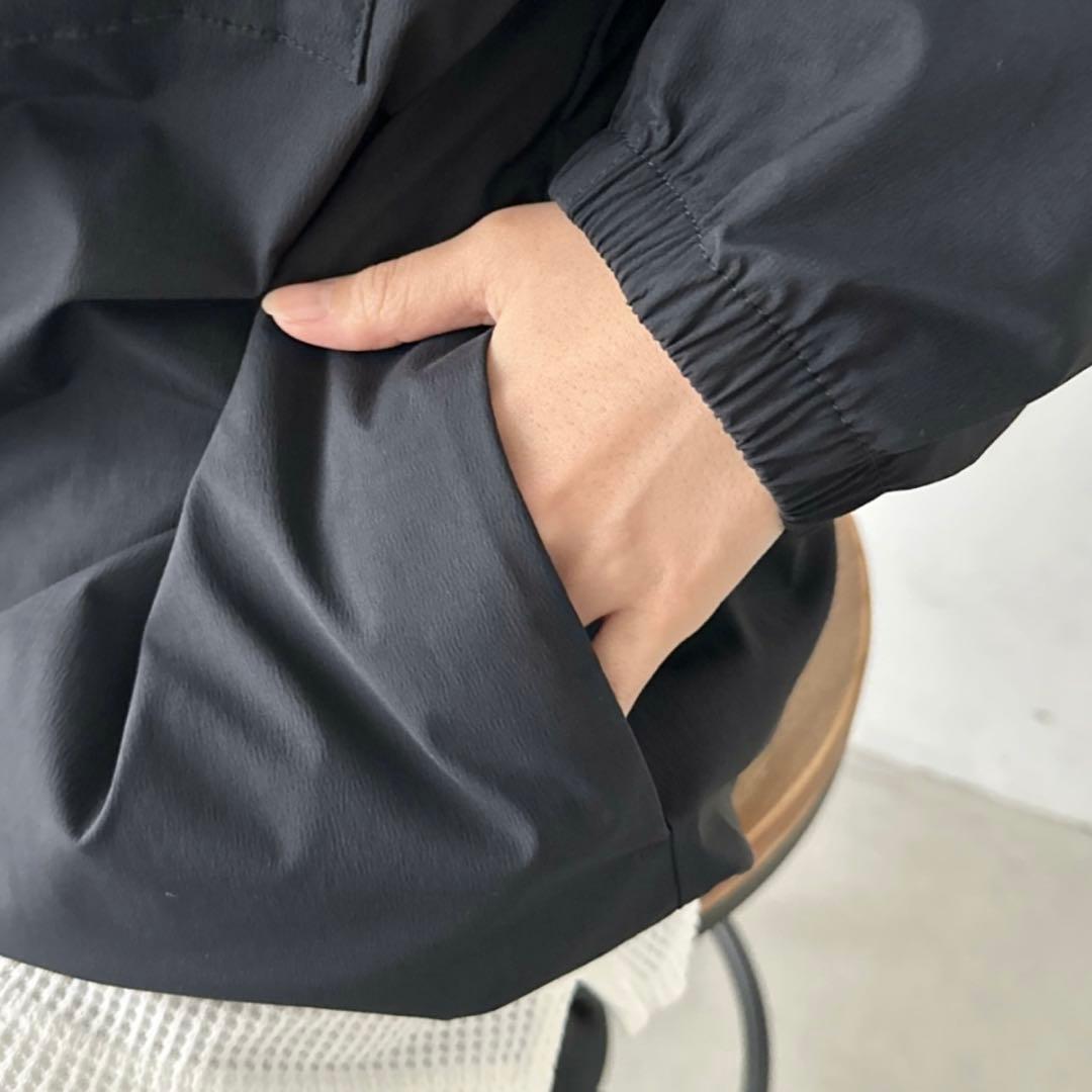 新品 THE NORTH FACE 切替ワンポイントクルーネックナイロントップス