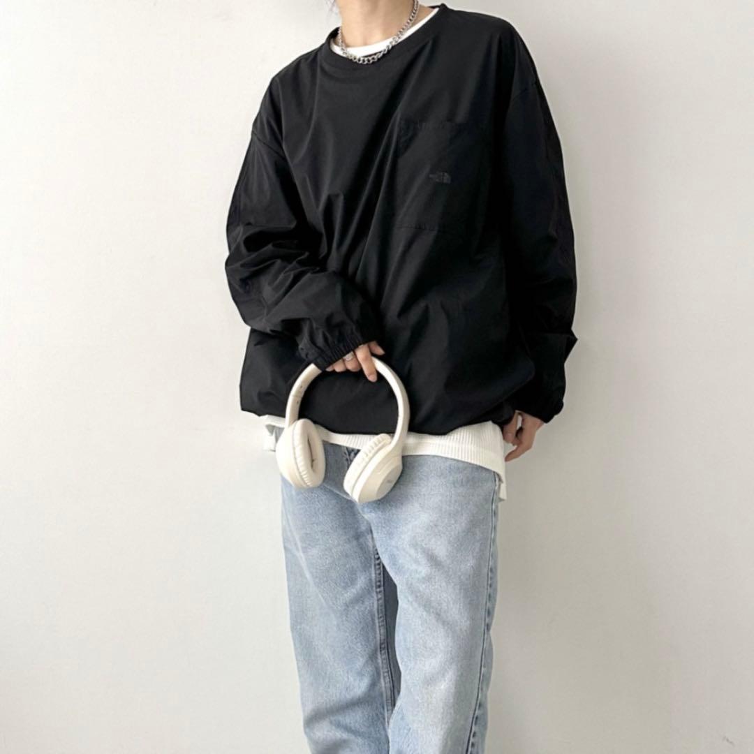 新品 THE NORTH FACE 切替ワンポイントクルーネックナイロントップス