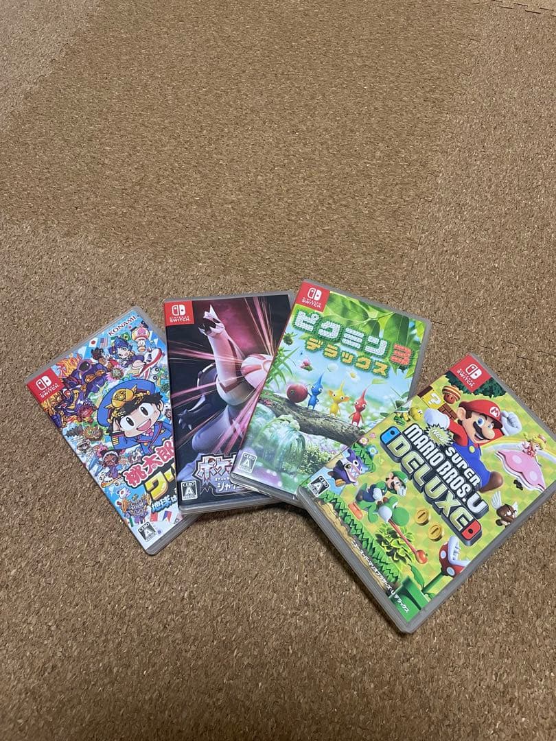 Switchソフト 4本まとめ売り マリオU／ピクミン3／ポケモン／桃鉄ワールド
