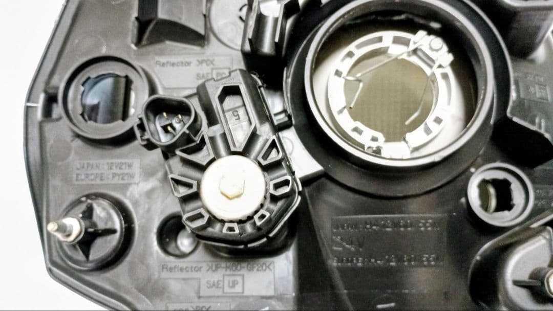 【中古/送料込】ジムニーJB23 スズキ純正ヘッドライト/レベライザー付