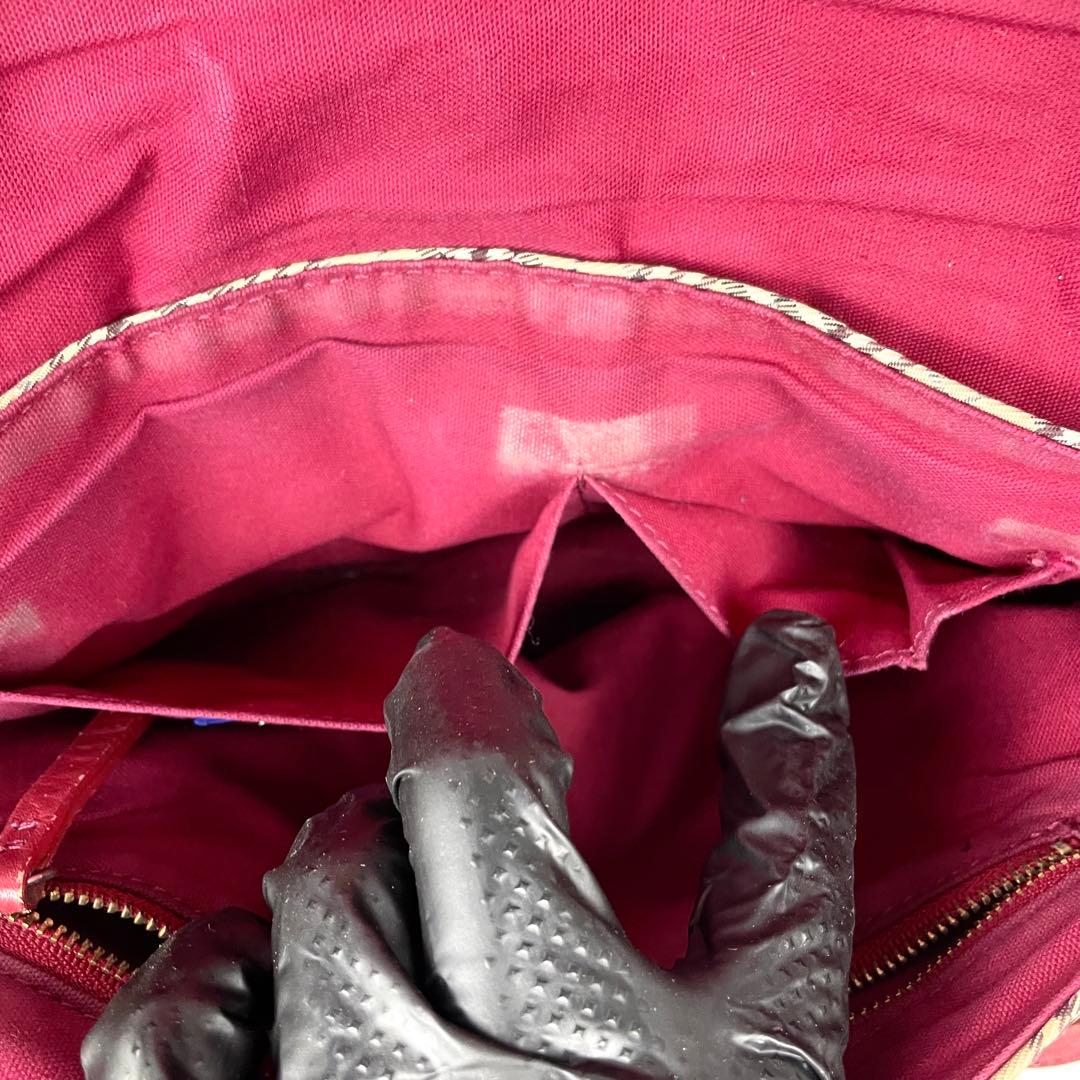 バーバリーブルーレーベル ショルダーバッグ　ノバチェック ロゴ金具 赤