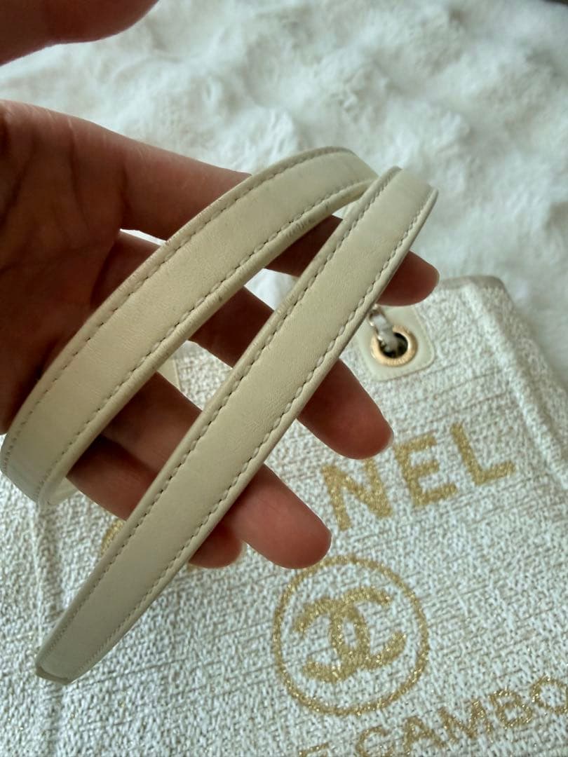 みーたん　美品　シャネル CHANEL ドーヴィル PM トートバッグ