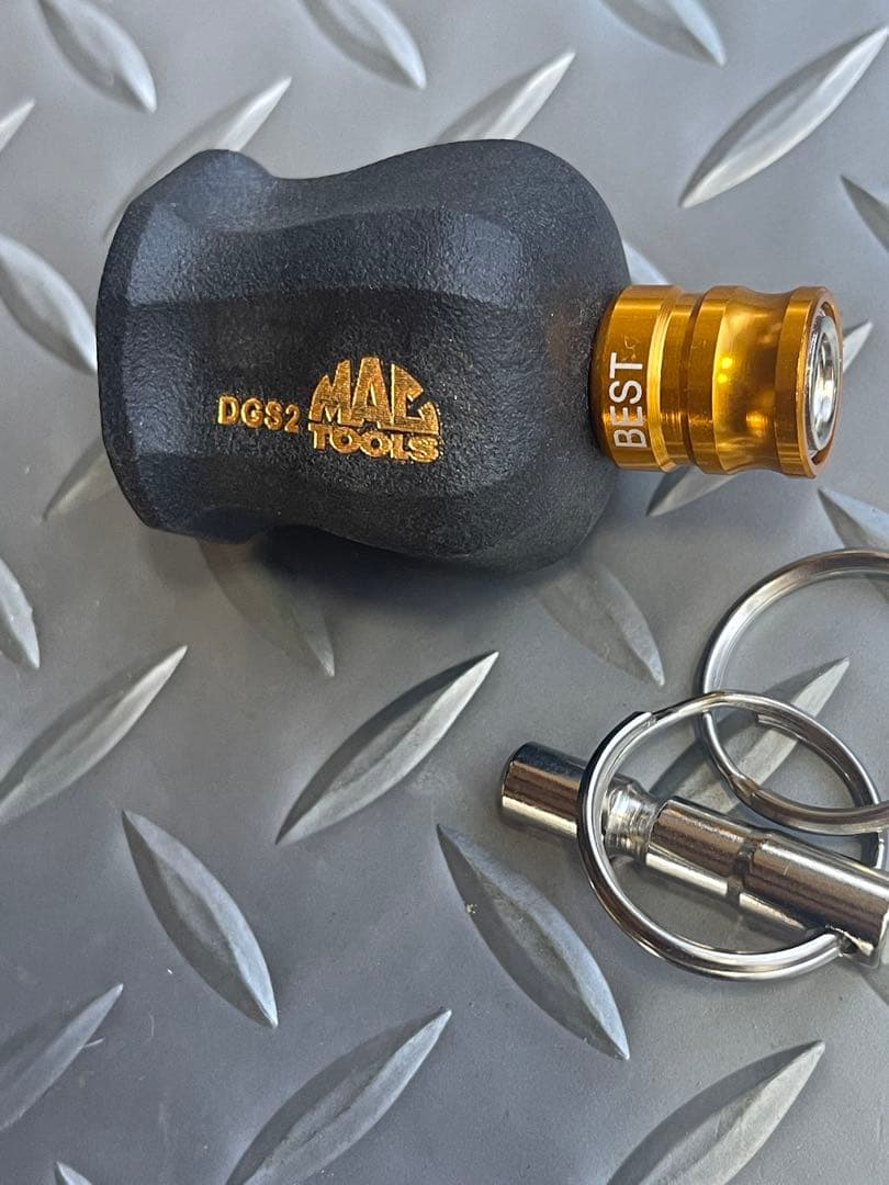 マックツール、2017限定、オリジナル改造グリップキーホルダー金、金文字