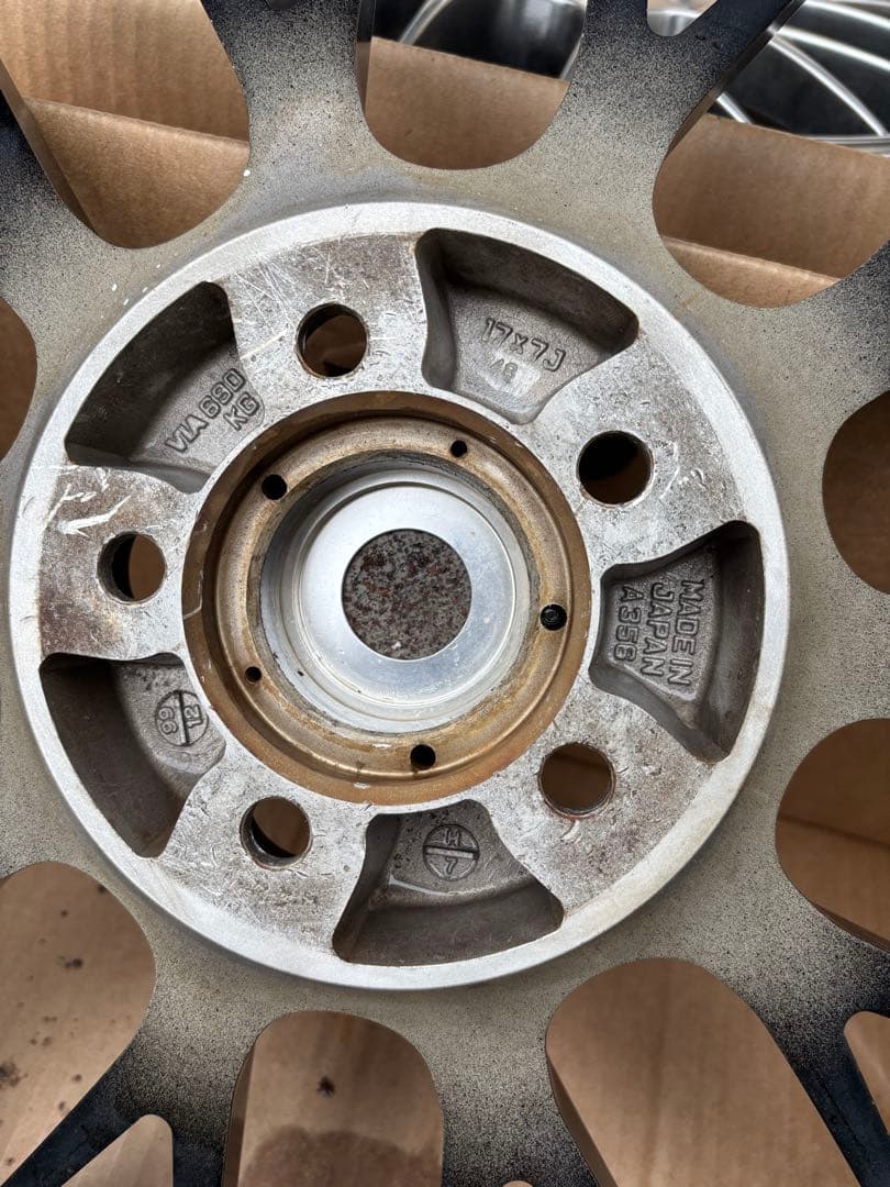 ② ENKEI Bortex 17インチ PCD100 5穴 ２本 セット