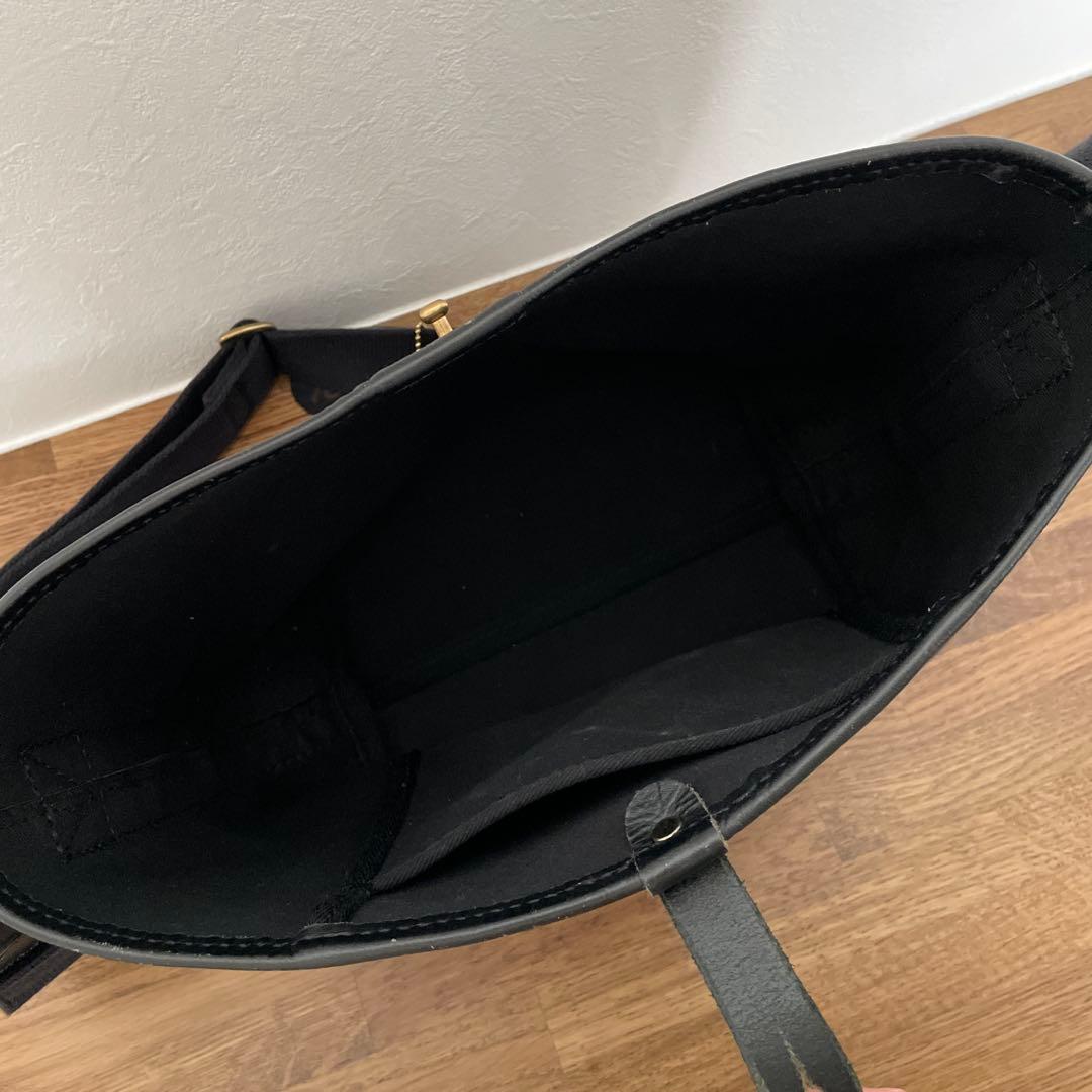 Brady 黒 キャンバス ショルダーバッグ