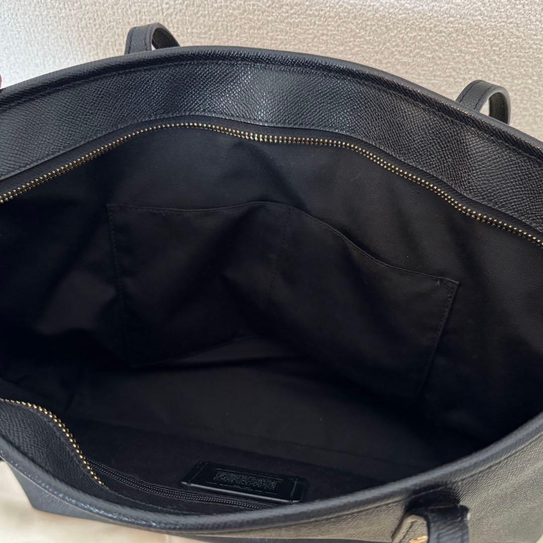 【美品】COACH ブラック レザートートバッグ　a4 収納 大容量 リクルート