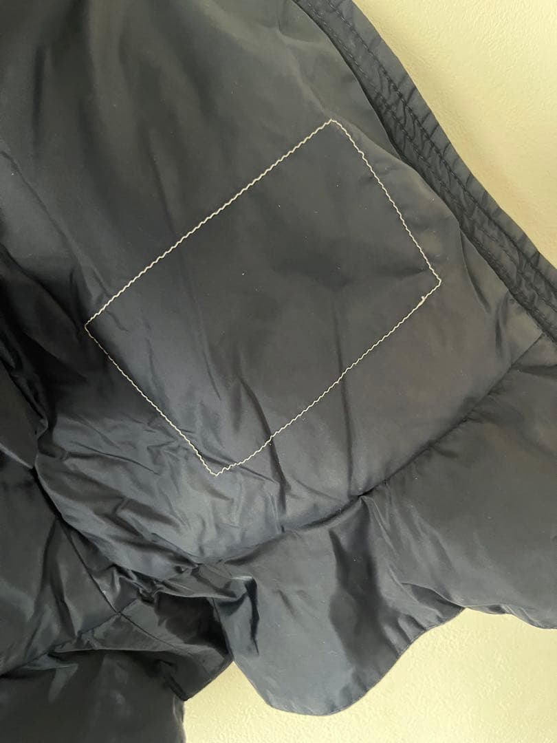 モンクレール　ネイビー キルティングジャケット フード付き