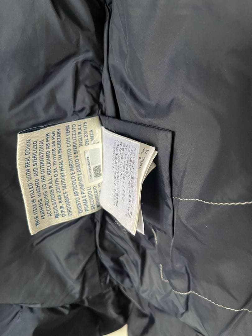 モンクレール　ネイビー キルティングジャケット フード付き