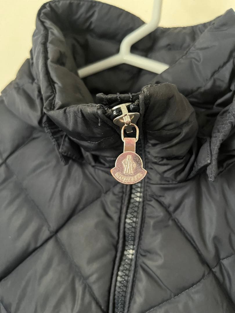 モンクレール　ネイビー キルティングジャケット フード付き