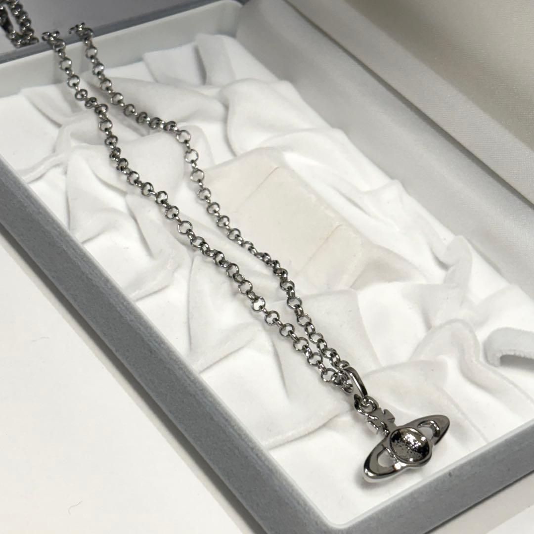 未使用級　正規品　ヴィヴィアンウエストウッド　オーブ　ネックレス　ビジュー