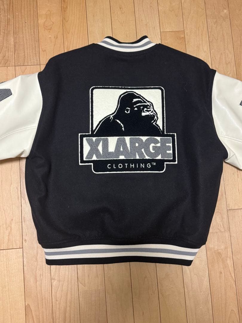 2023年モデル エクストララージ 袖レザー　スタジャン Mサイズ