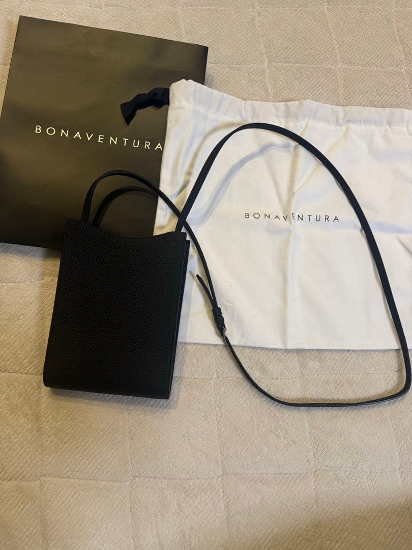 ボナベンチュラ　シュリンクレザー　ショルダーバッグ