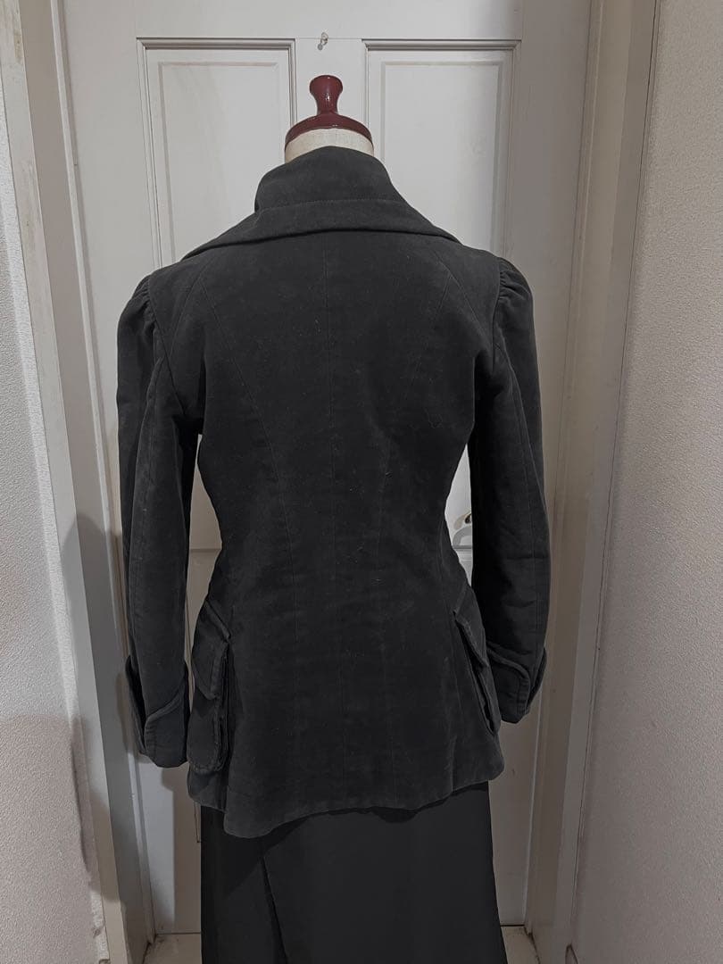 vivienne westwood RED LABELジャケット　ボタン部分欠損