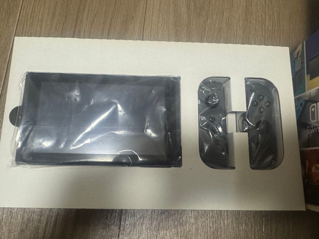 ニンテンドースイッチ本体　グレー