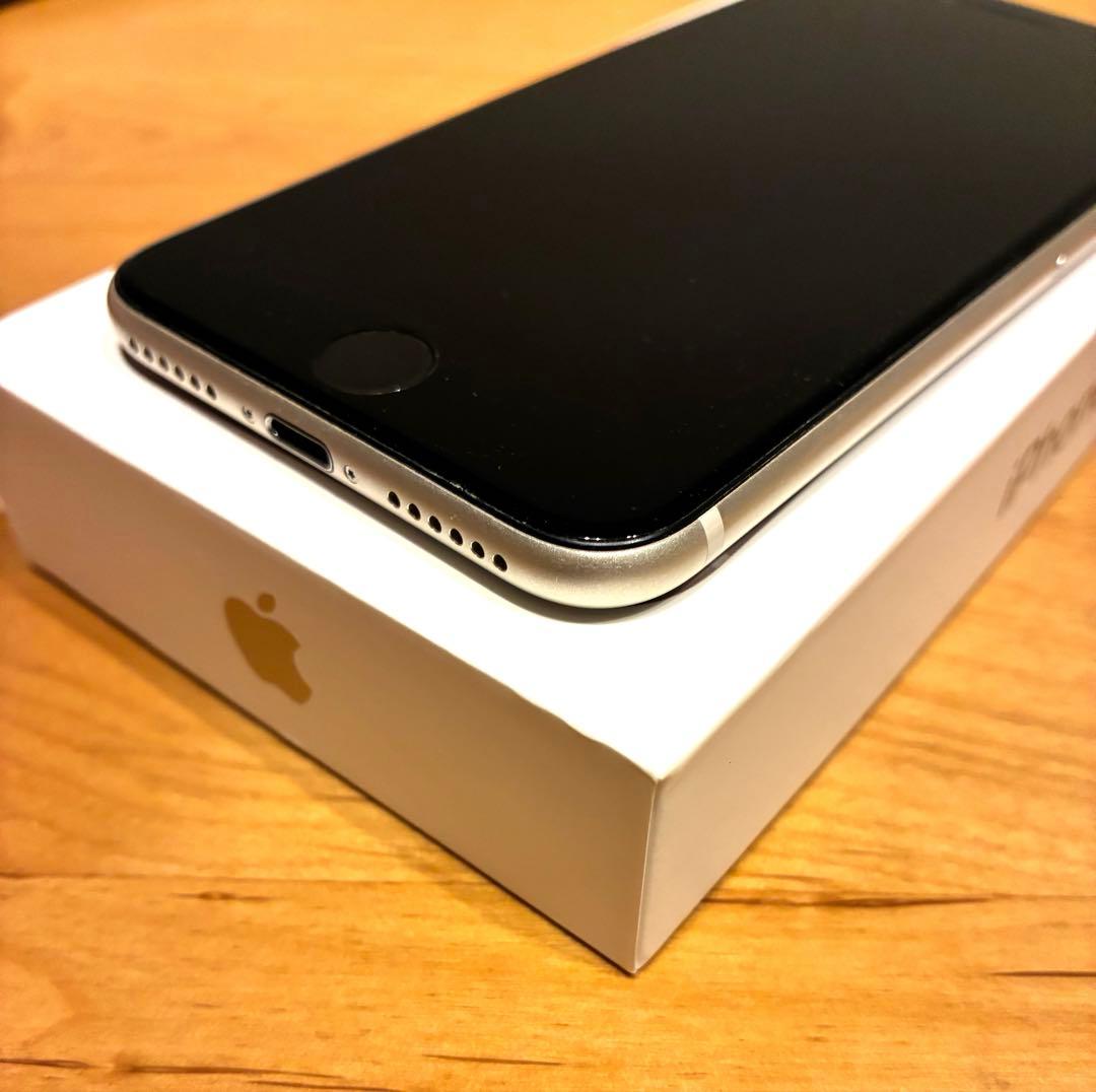 【美品　匿名便発送】Apple iPhone SE 第3世代 128GB