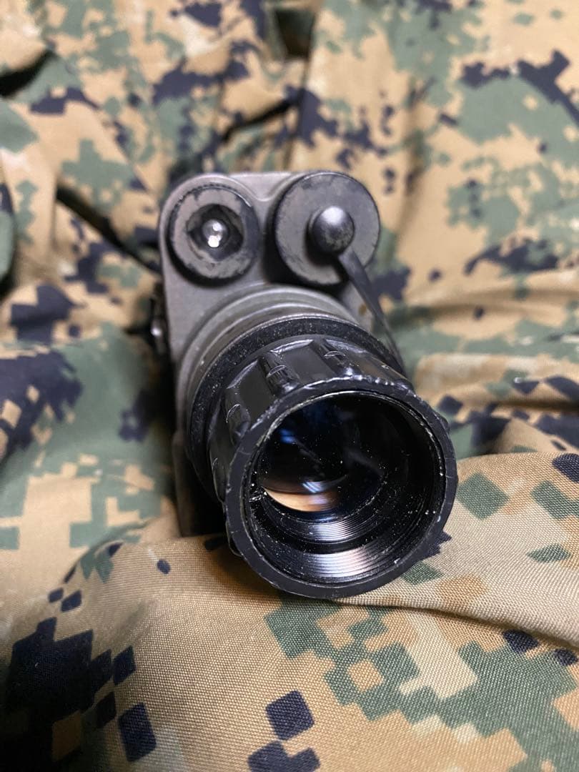 ARMASIGHT SPARK CORE 実物　ナイトビジョン