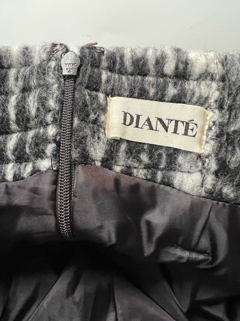 【完売】ディアンテ DIANTE スリットデザイン シャギー ミニスカート S