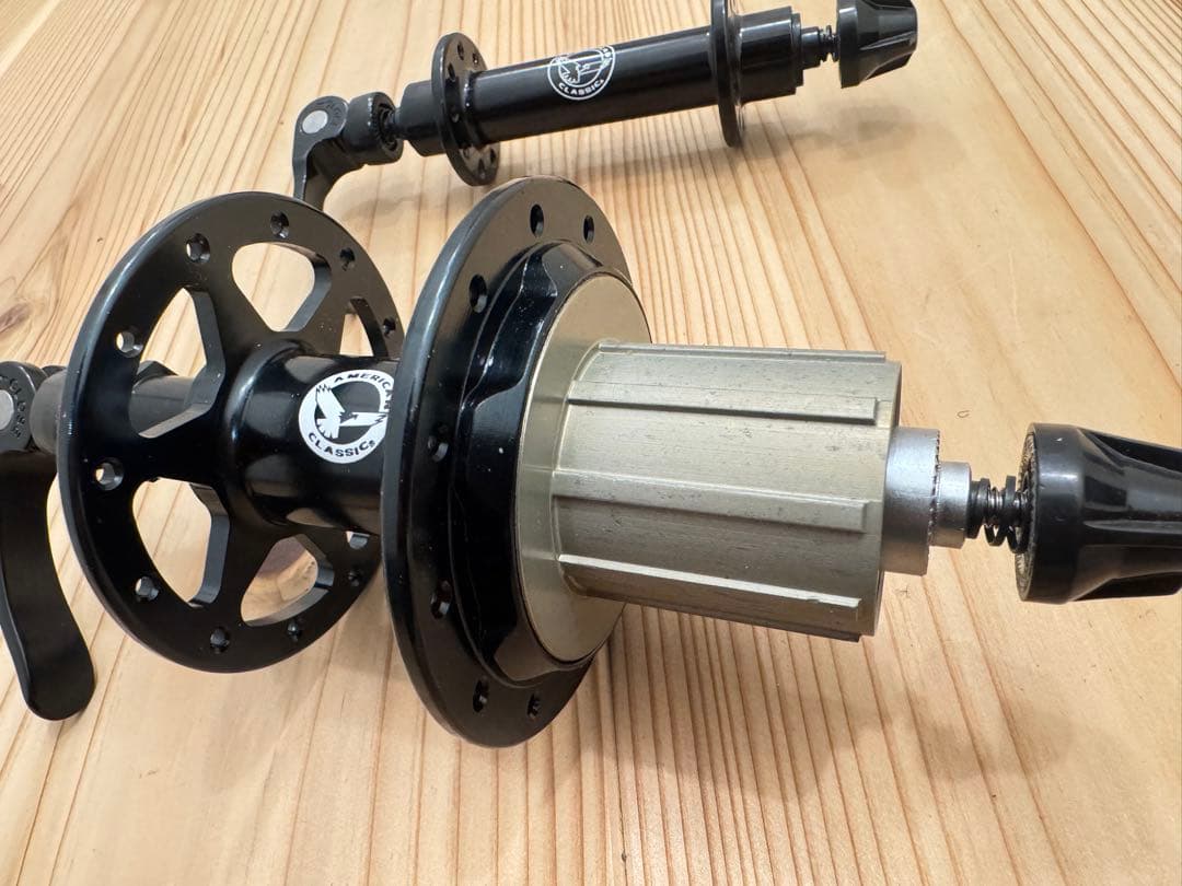 AMERICAN CLASSIC USA 前後ハブセット　新品