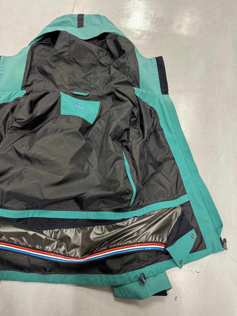 LIMIT スノーウェア　上下セット　Mサイズ　レギュラーフィット　ターコイズ