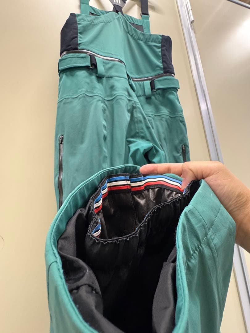 LIMIT スノーウェア　上下セット　Mサイズ　レギュラーフィット　ターコイズ