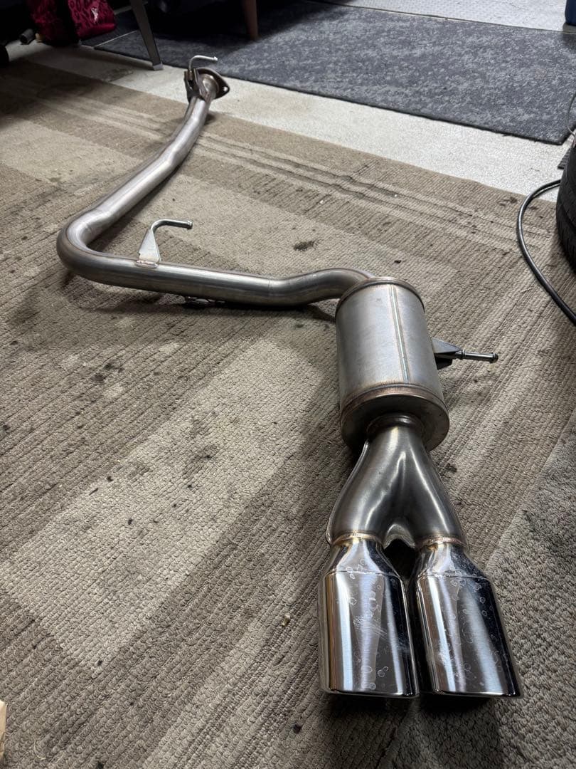 40アルファード　40ヴェルファイア　モデリスタ　マフラー