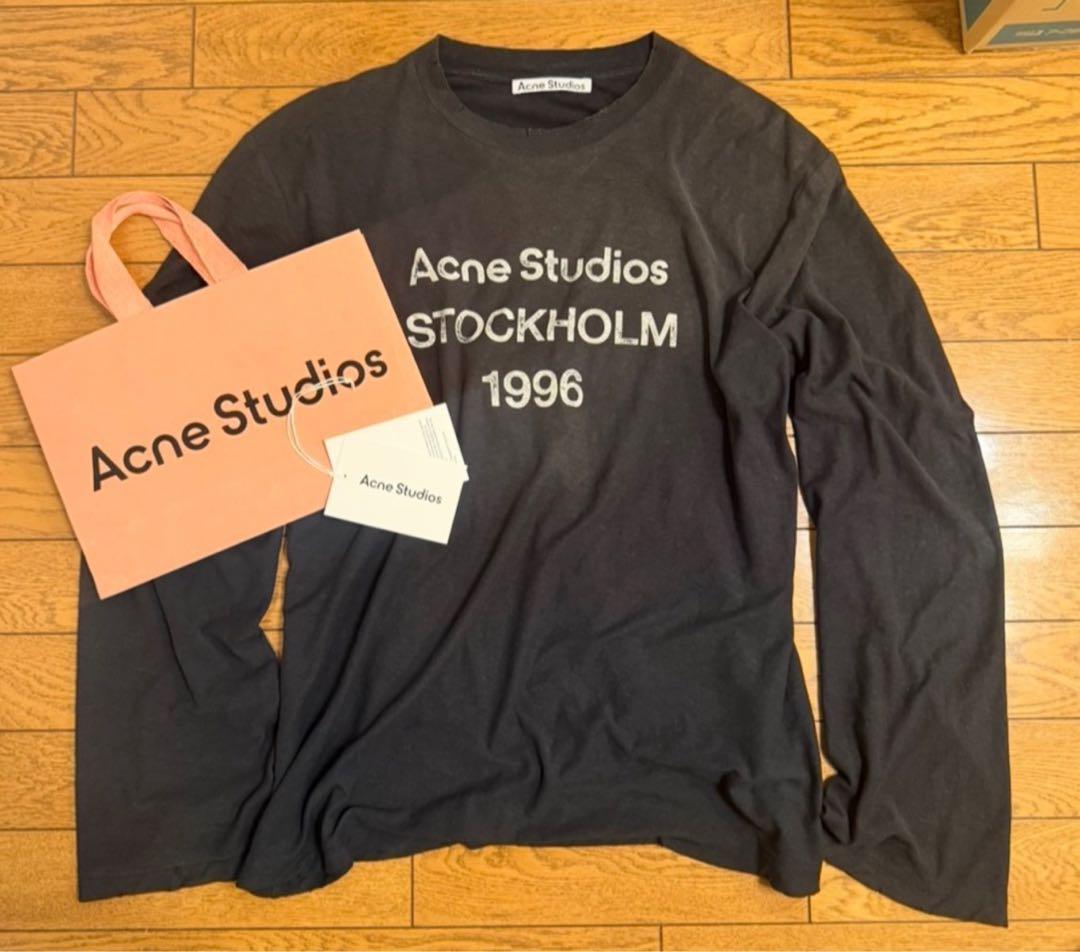 s*様 acne studios ロンT Sサイズ