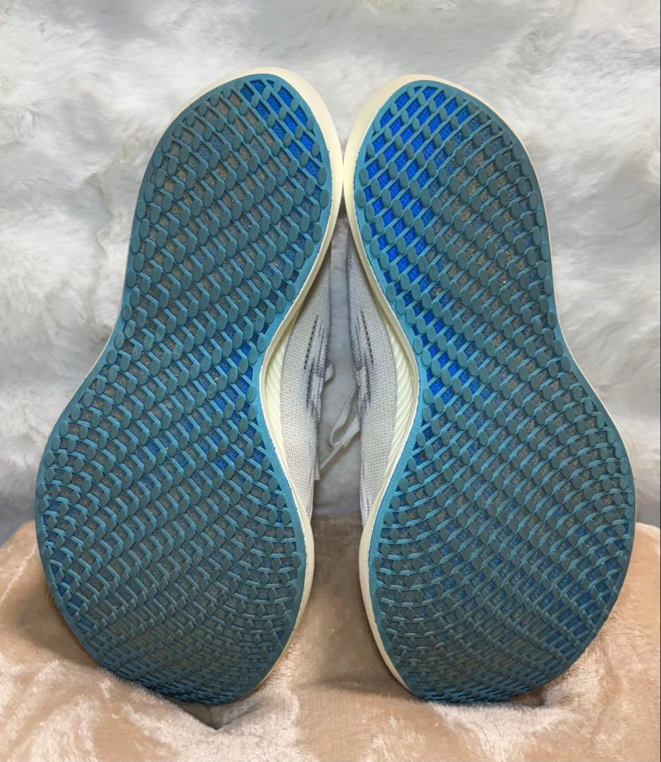 ウェーブリベリオンプロナチュラル　27.0cm