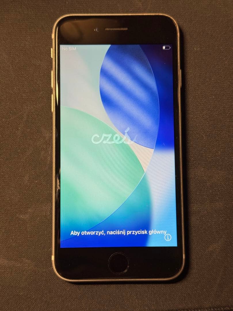 スマートフォン本体 iPhone SE2 64GB