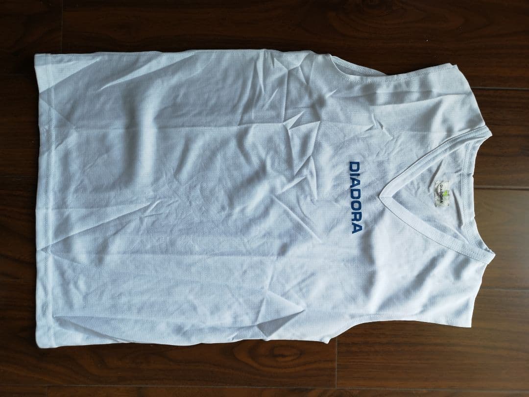 ディアドラ　ノースリーブインナーシャツ