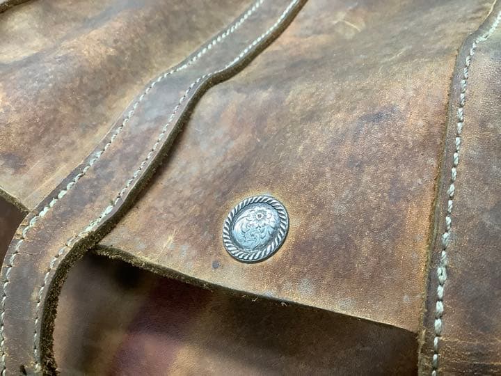 【当時物】　本革サドルバッグ　ナックル　パンヘッド　ショベル