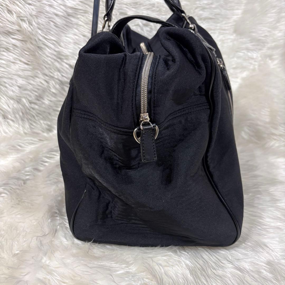バレンシアガ ボストンバッグ 大容量 ジップ シルバー金具 フラップ 黒