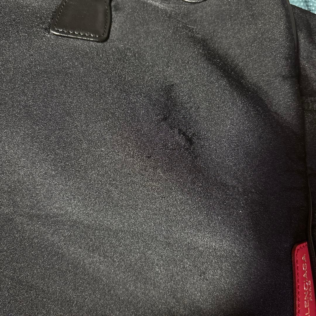 バレンシアガ ボストンバッグ 大容量 ジップ シルバー金具 フラップ 黒