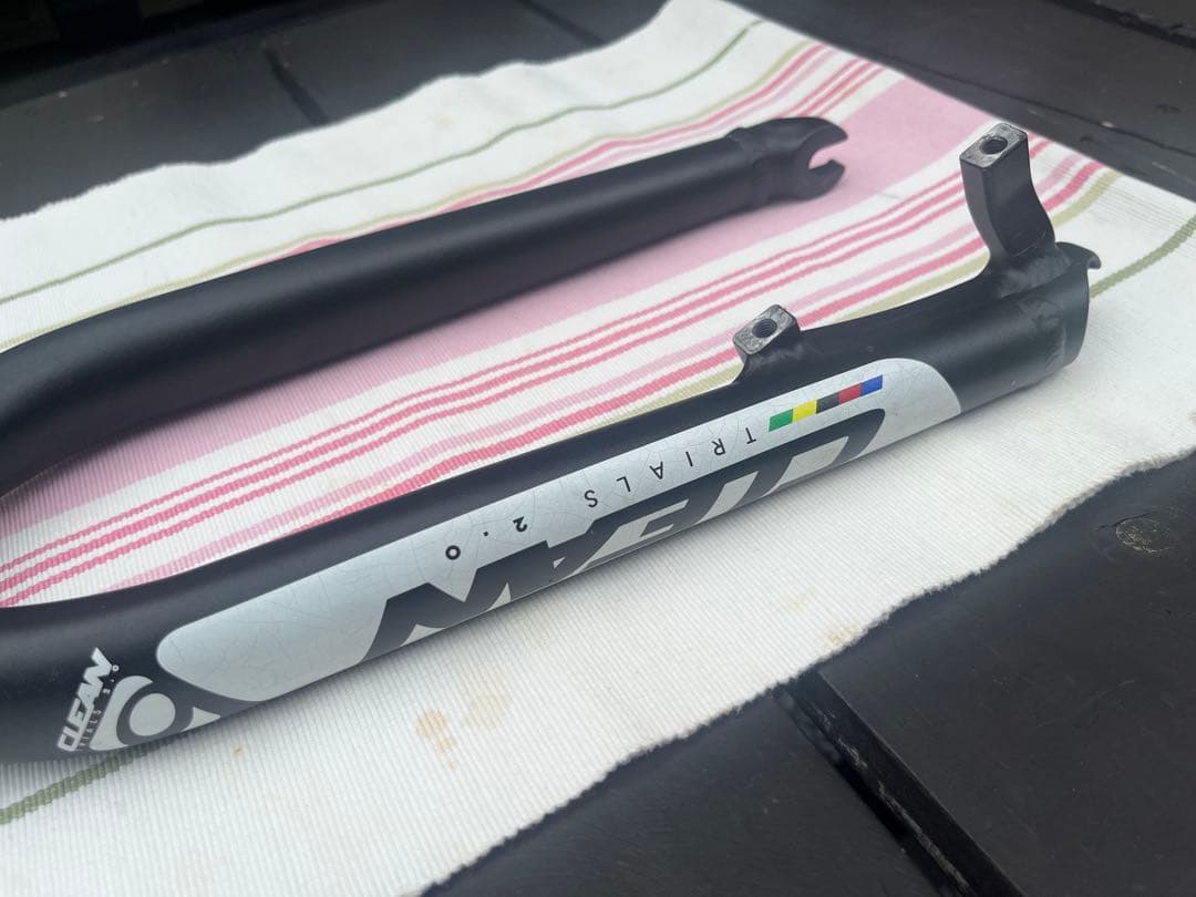 トライアル　CLEAN クリーン　フロントフォーク