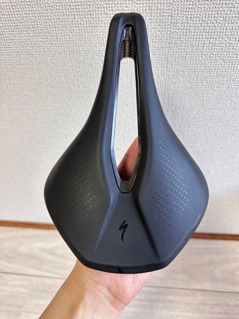 スペシャライズド パワー カーボンサドル 155mm