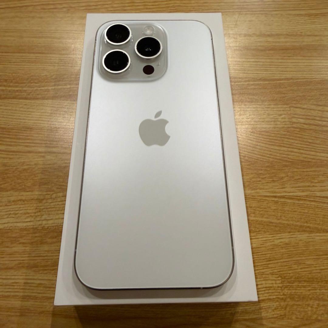 【g】iPhone 15 Pro 128GB ホワイト 本体 Apple