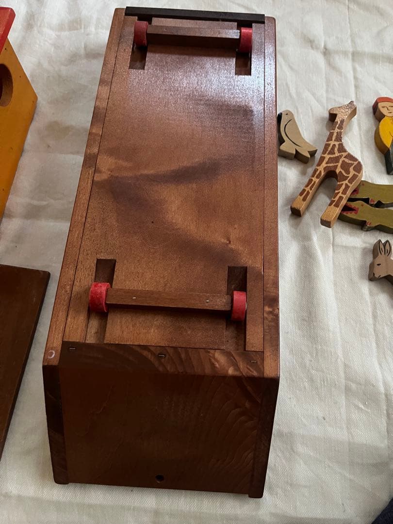 スイス　アルビスブラン社　ノアの方舟　木製玩具　スイス最古の玩具メーカー