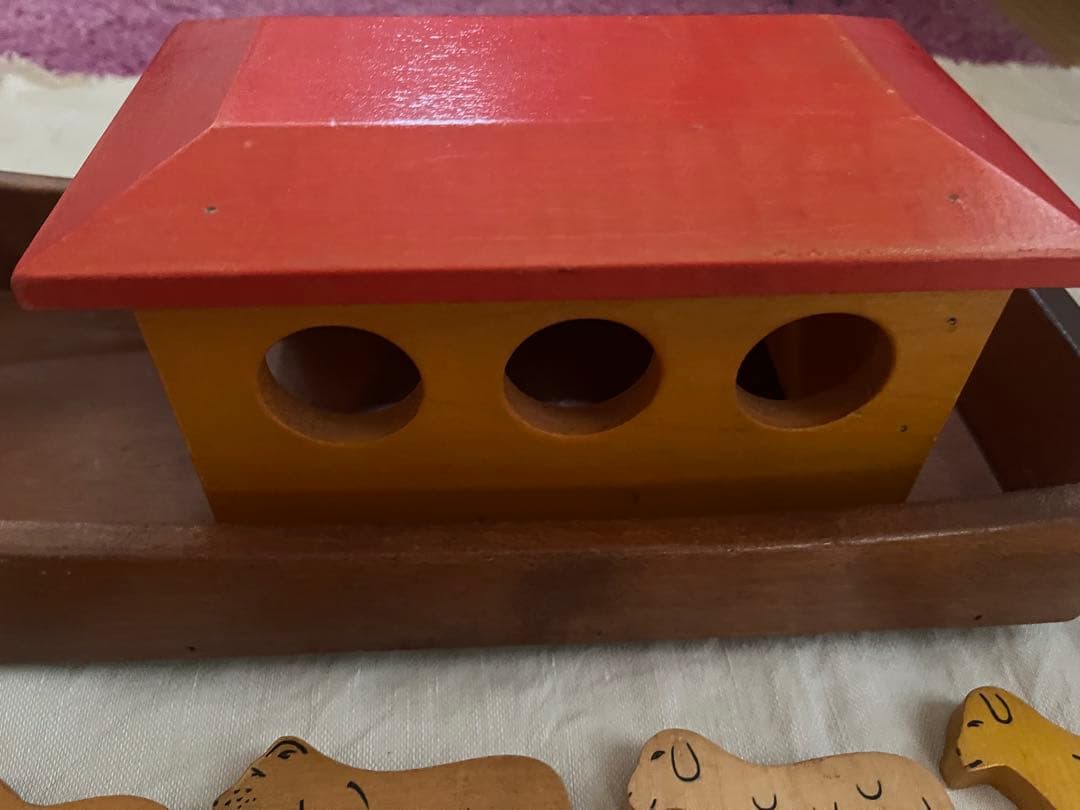 スイス　アルビスブラン社　ノアの方舟　木製玩具　スイス最古の玩具メーカー