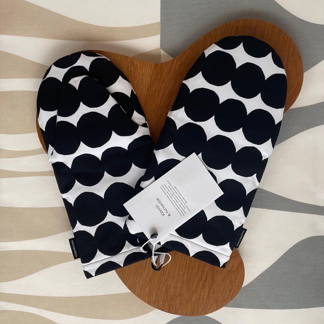 新品 marimekko RASYMATTO ラシィマット エプロン ミトン×2