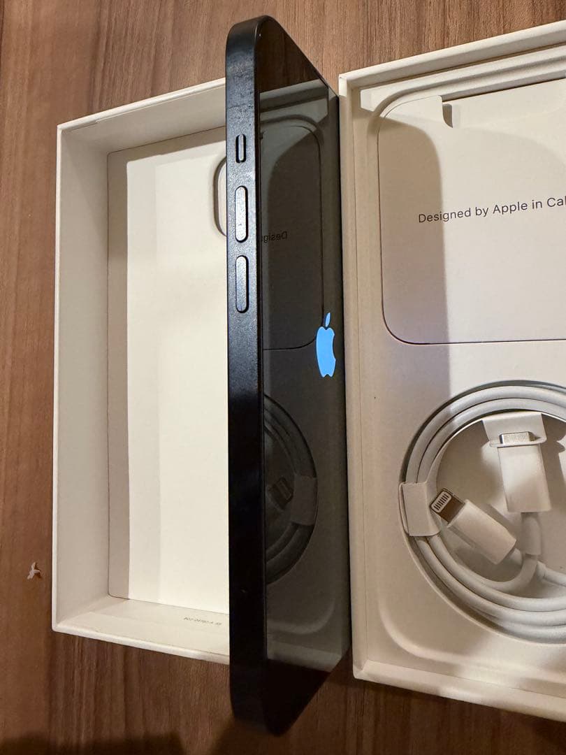 【美品】 iPhone13 128GB ミッドナイト SIMフリー 75%