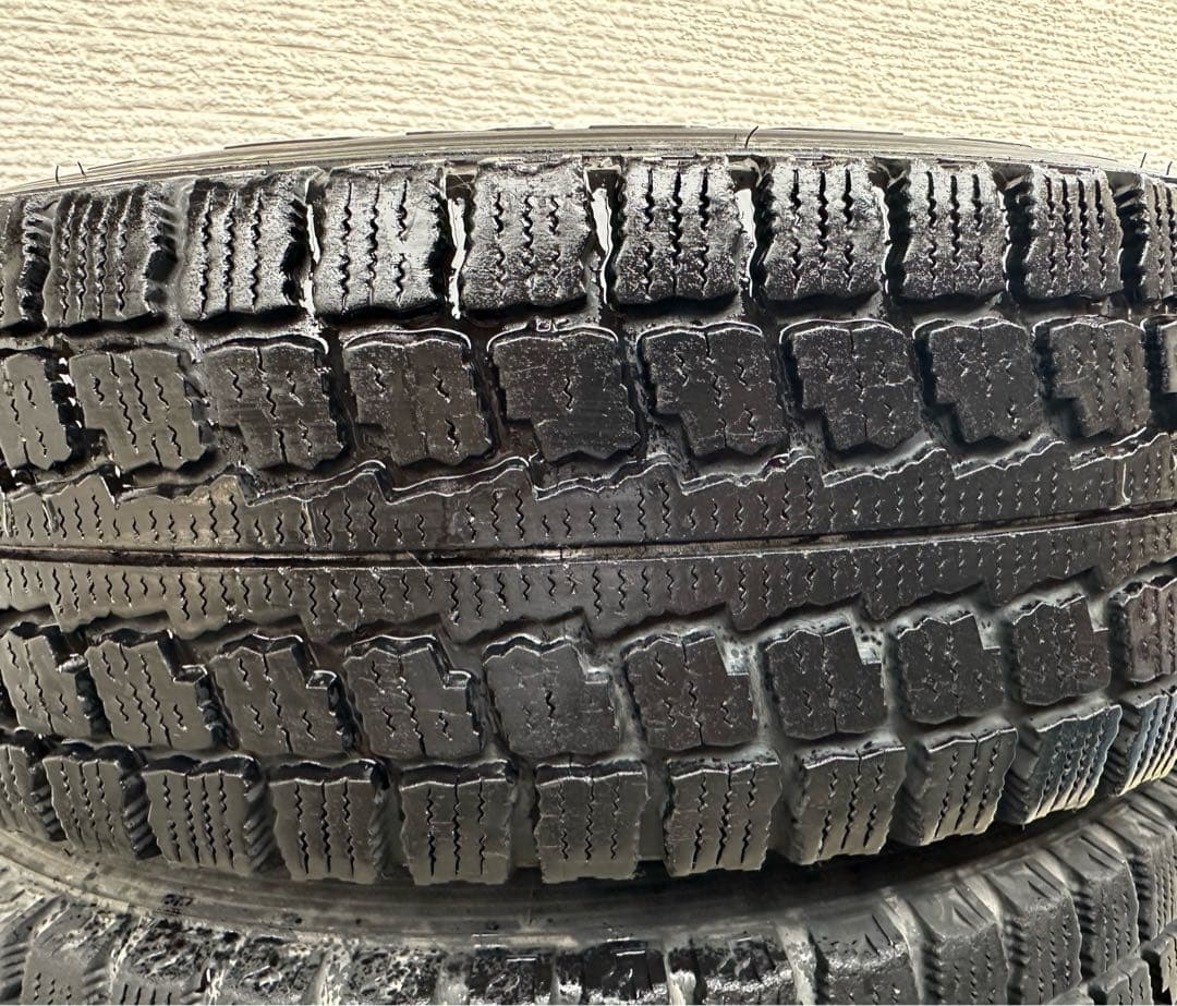 ハイエース200系対応 ホイール＆スタッドレスタイヤセット（デイトナ15インチ)