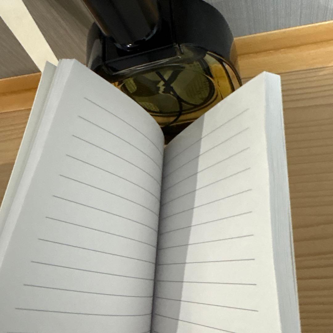 パリ本店で購入　diptyque Orphéon 香水　ノート付き