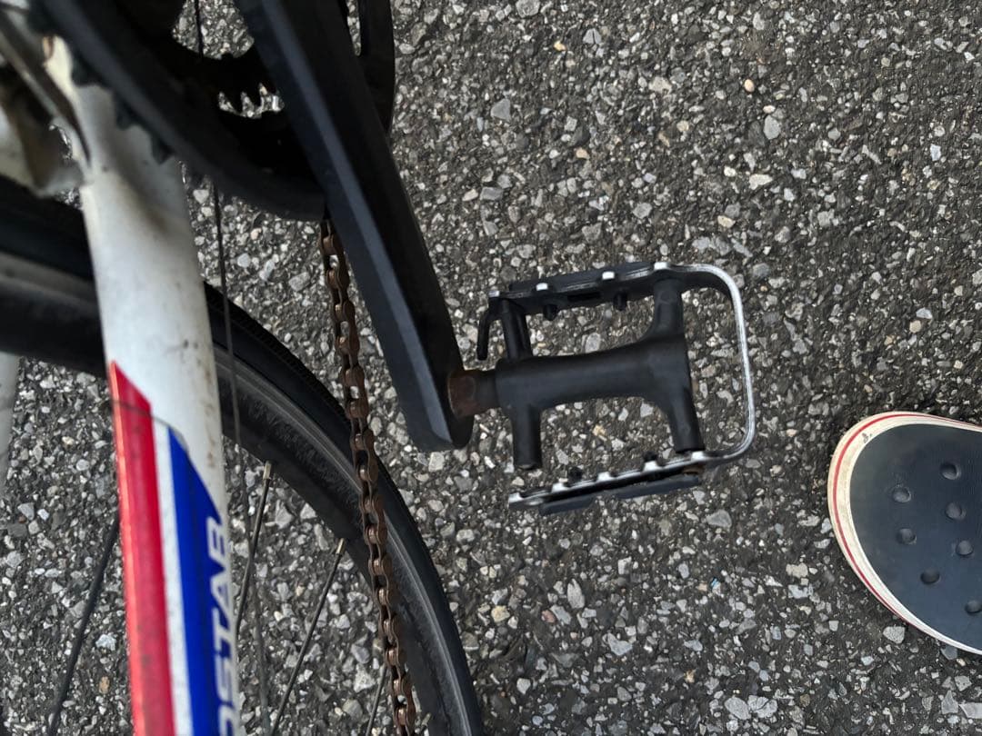 【ブータン】GIANT CROSTAR クロスバイク トリコロールカラー