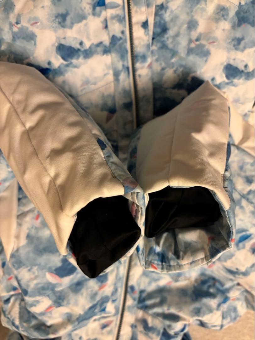 限定お値下げ中！【phenix】 スキーウェア 上下セット レディース Lサイズ