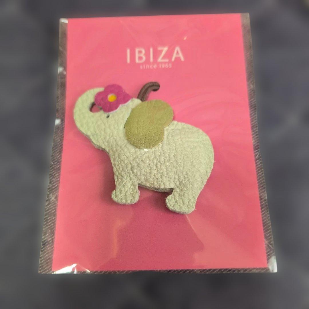 美品　IBIZA パンダ　財布