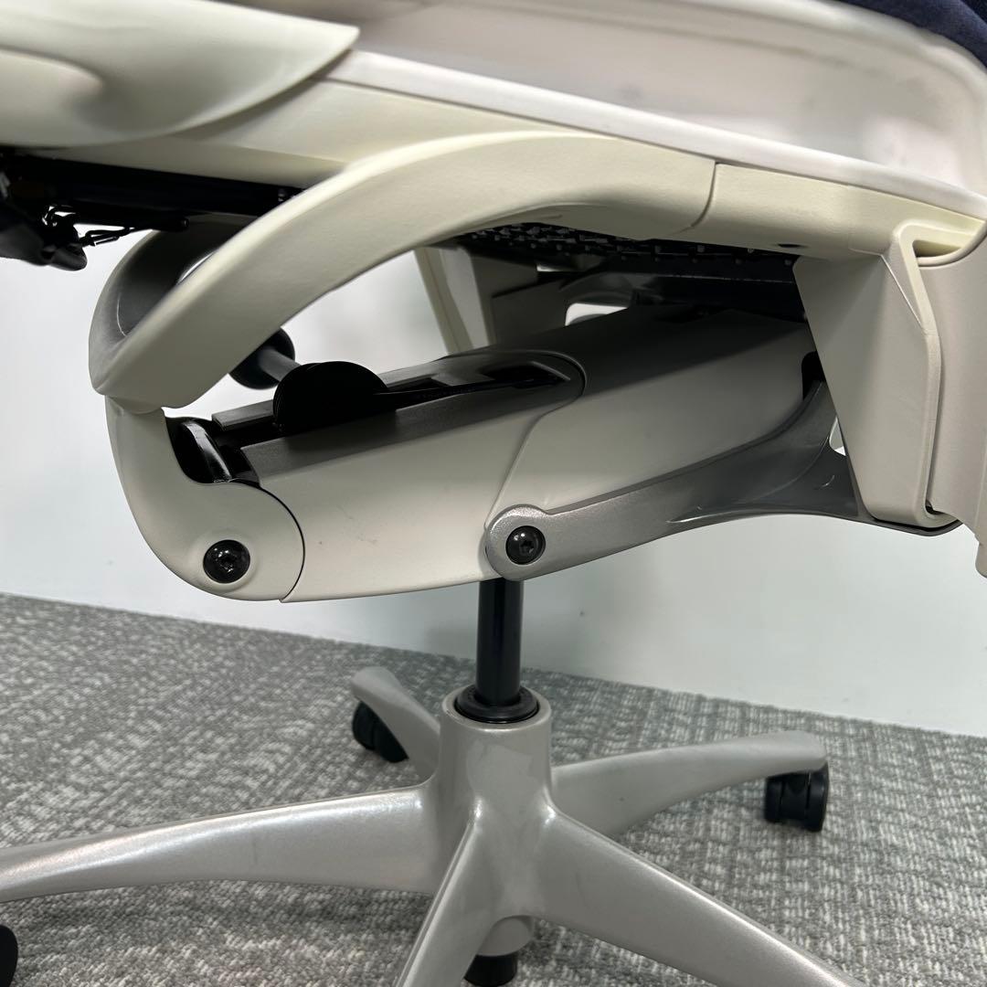 D エンボディチェア 最高級 ハーマンミラー ホワイト Embody