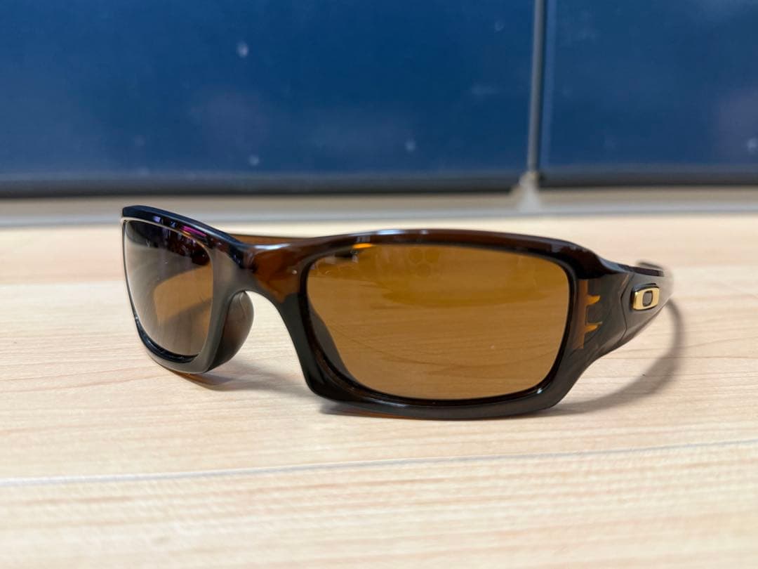 小物 OAKLEY FIVES SQUARED 03-442 ROOTBEER